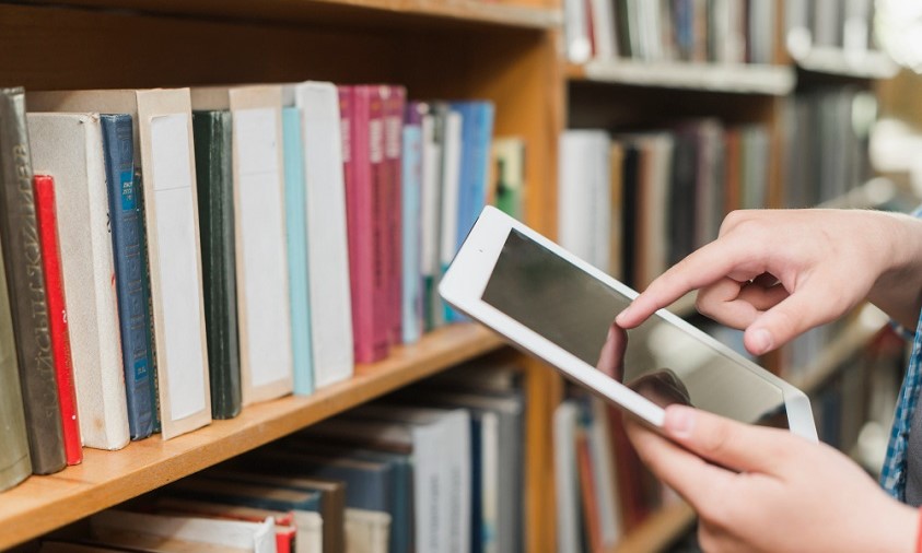 Digitalisasi Koleksi Langka, UNM Wujudkan Akses Pengetahuan yang Inklusif dan Berkelanjutan